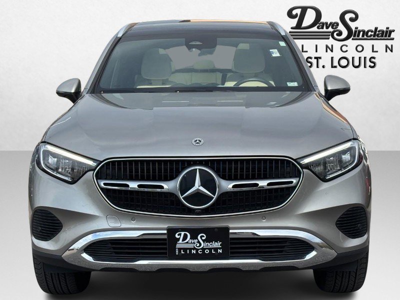 Used 2023 Mercedes-Benz GLC 300 4MATIC image 2