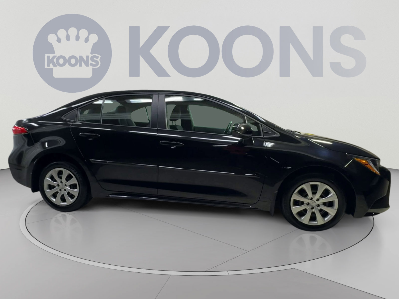 Used 2025 Toyota Corolla LE w/ Convenience Package FWD image 12