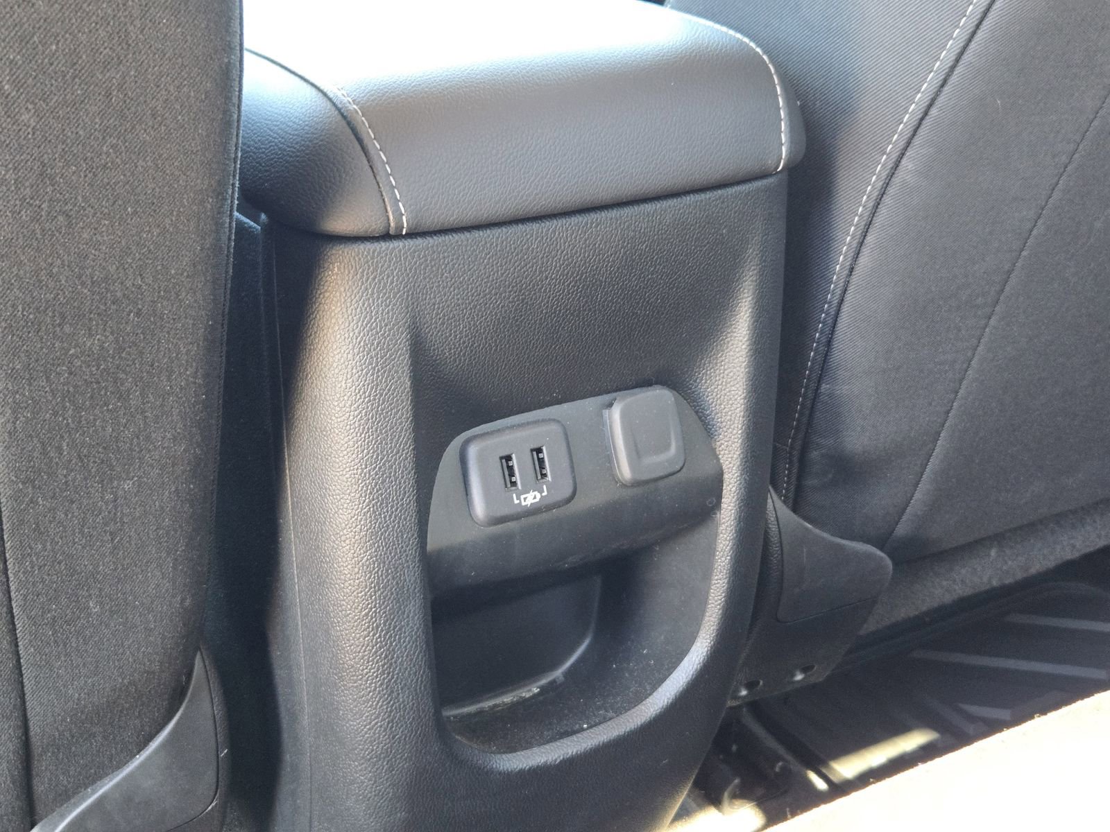 Used 2021 Chevrolet Colorado LT w/ LT Convenience Package image 34