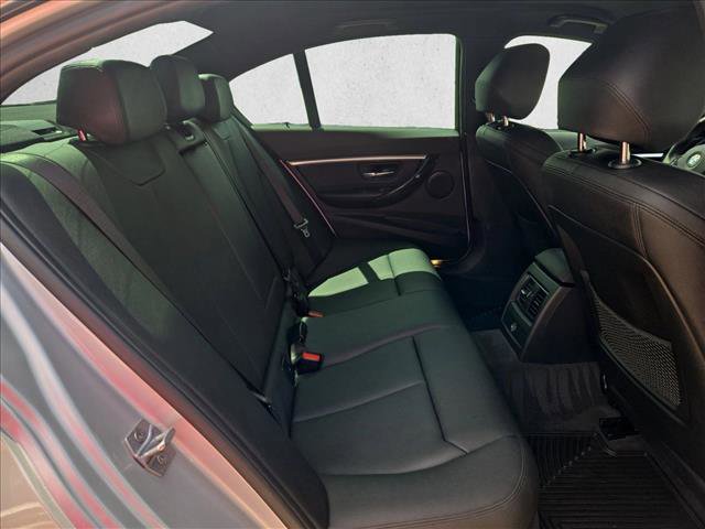 Used 2017 BMW 330i Sedan image 17