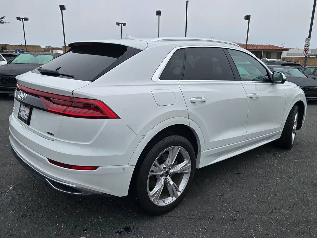 Used 2022 Audi Q8 Premium Plus AWD/4WD image 4