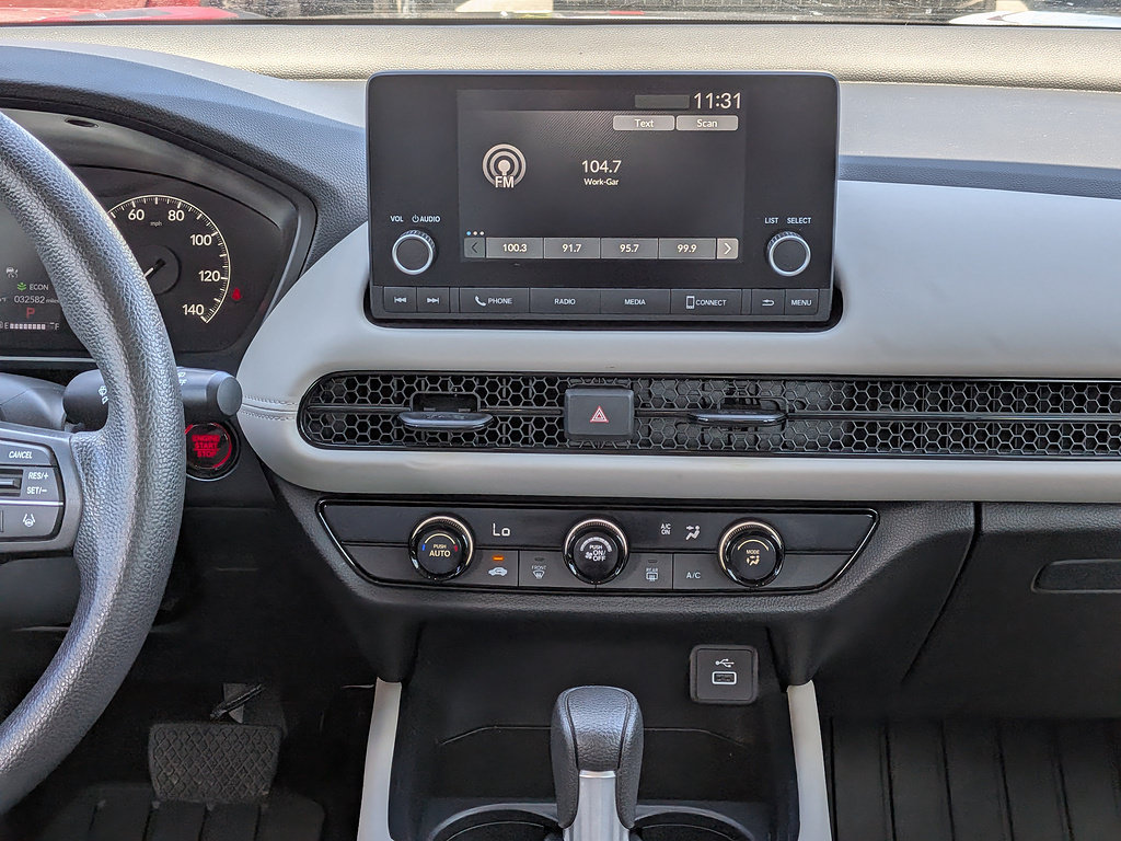Used 2023 Honda HR-V LX image 17