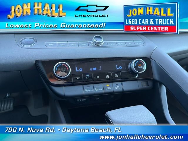 Used 2024 Hyundai Elantra SEL image 27