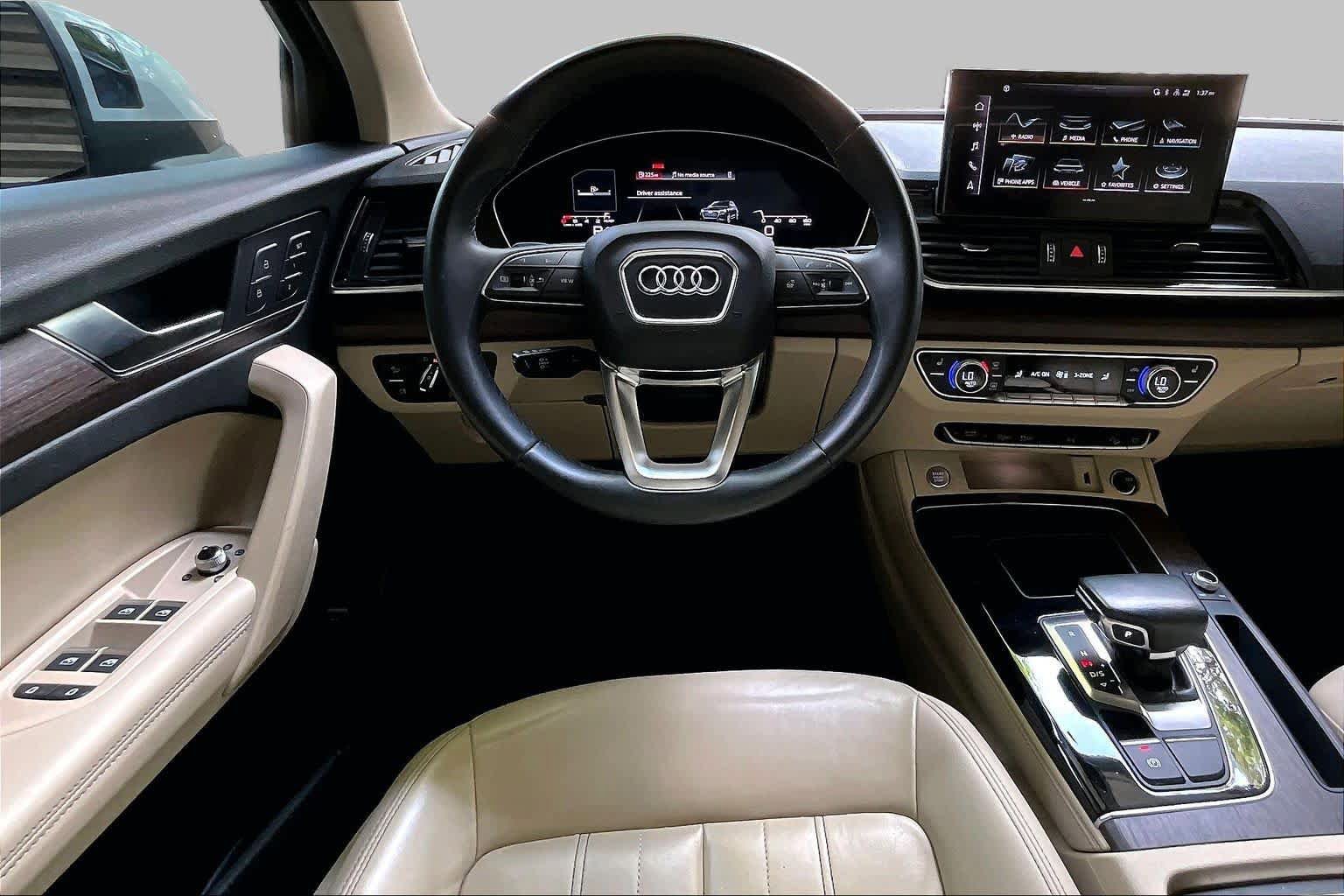 Used 2021 Audi Q5 2.0T Premium Plus w/ Premium Plus Package AWD/4WD image 5