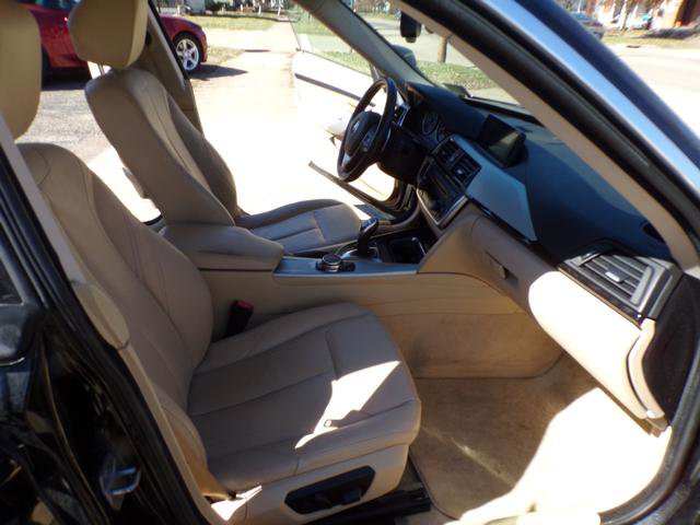 Used 2015 BMW 328i Gran Turismo xDrive image 14