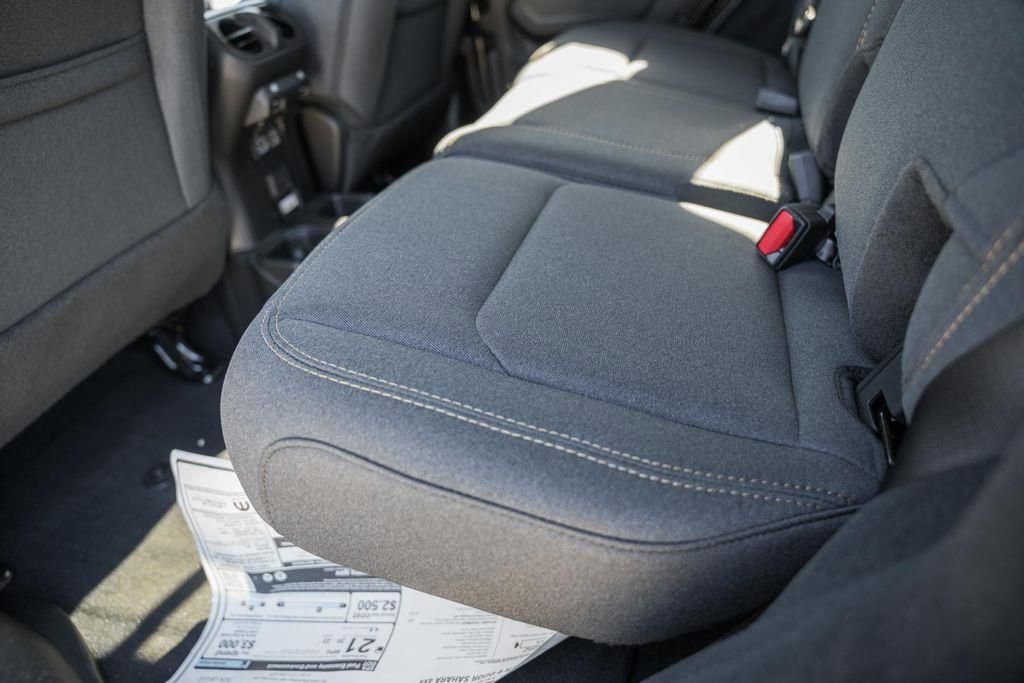 New 2025 Jeep Wrangler Sahara w/ Technology Group image 31