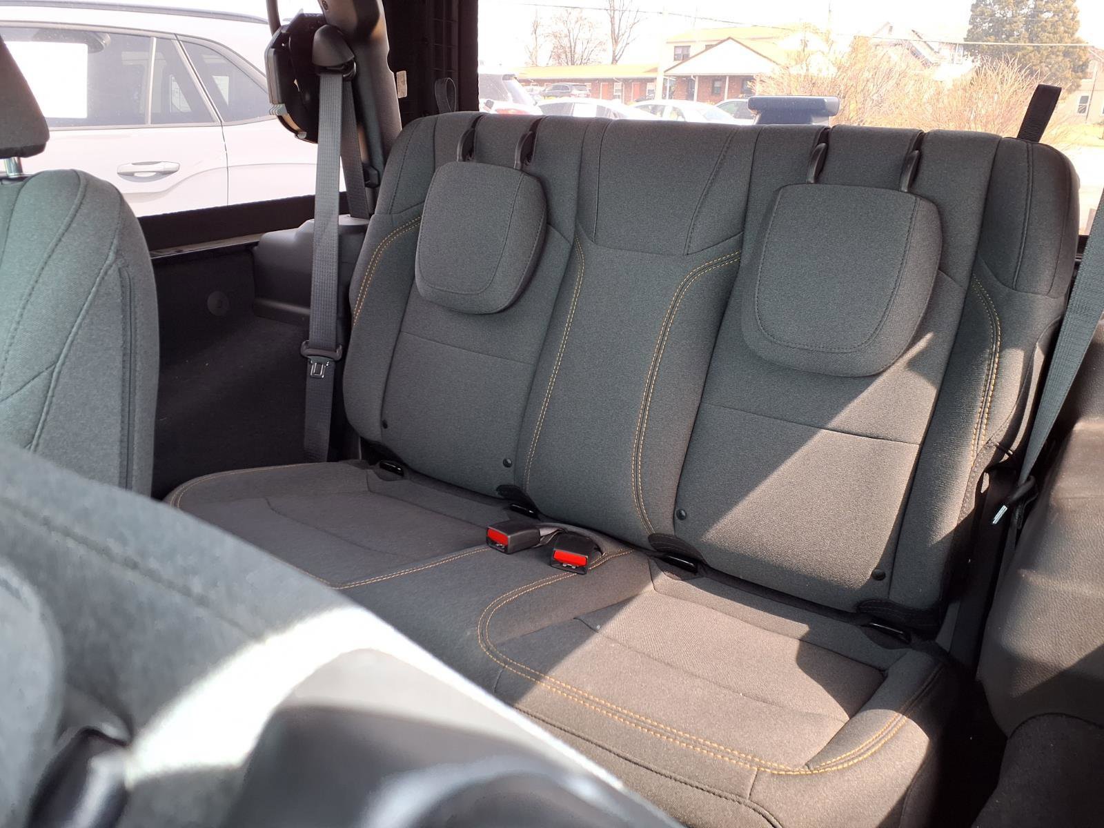 Used 2024 Jeep Wrangler Sport S image 19