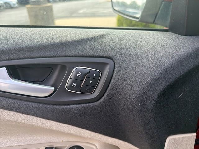 Used 2016 Ford Escape Titanium AWD/4WD image 9