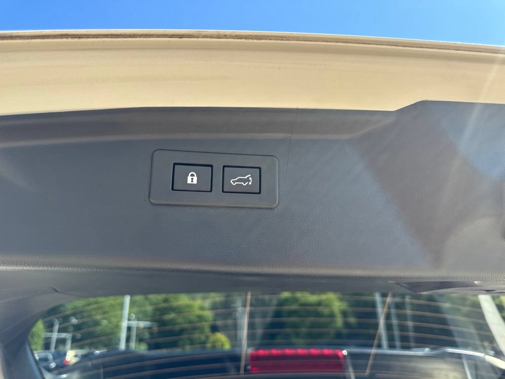 Used 2023 Subaru Outback Onyx Edition AWD/4WD image 17