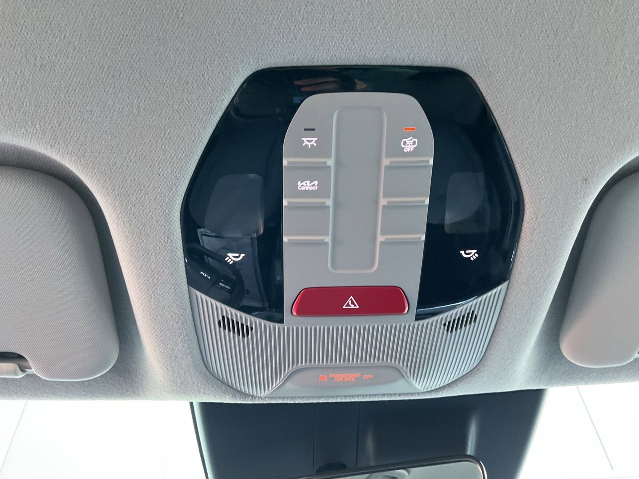 Used 2025 Kia K4 FWD image 16