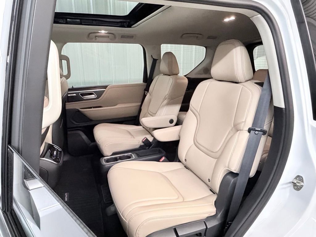 Certified 2026 INFINITI QX80 Pure w/ Cargo Package image 36