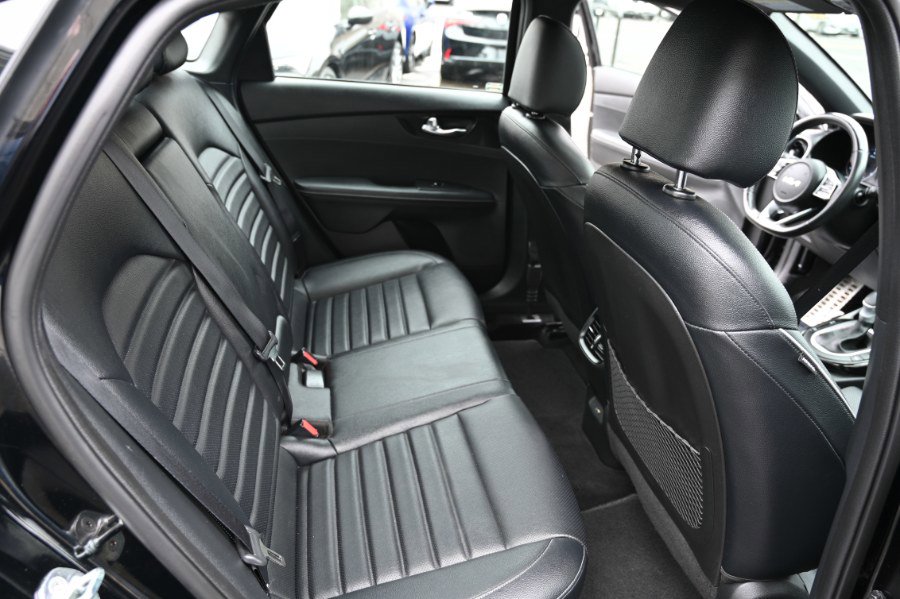 Used 2023 Kia Forte GT-Line w/ GT-Line Premium Package image 20