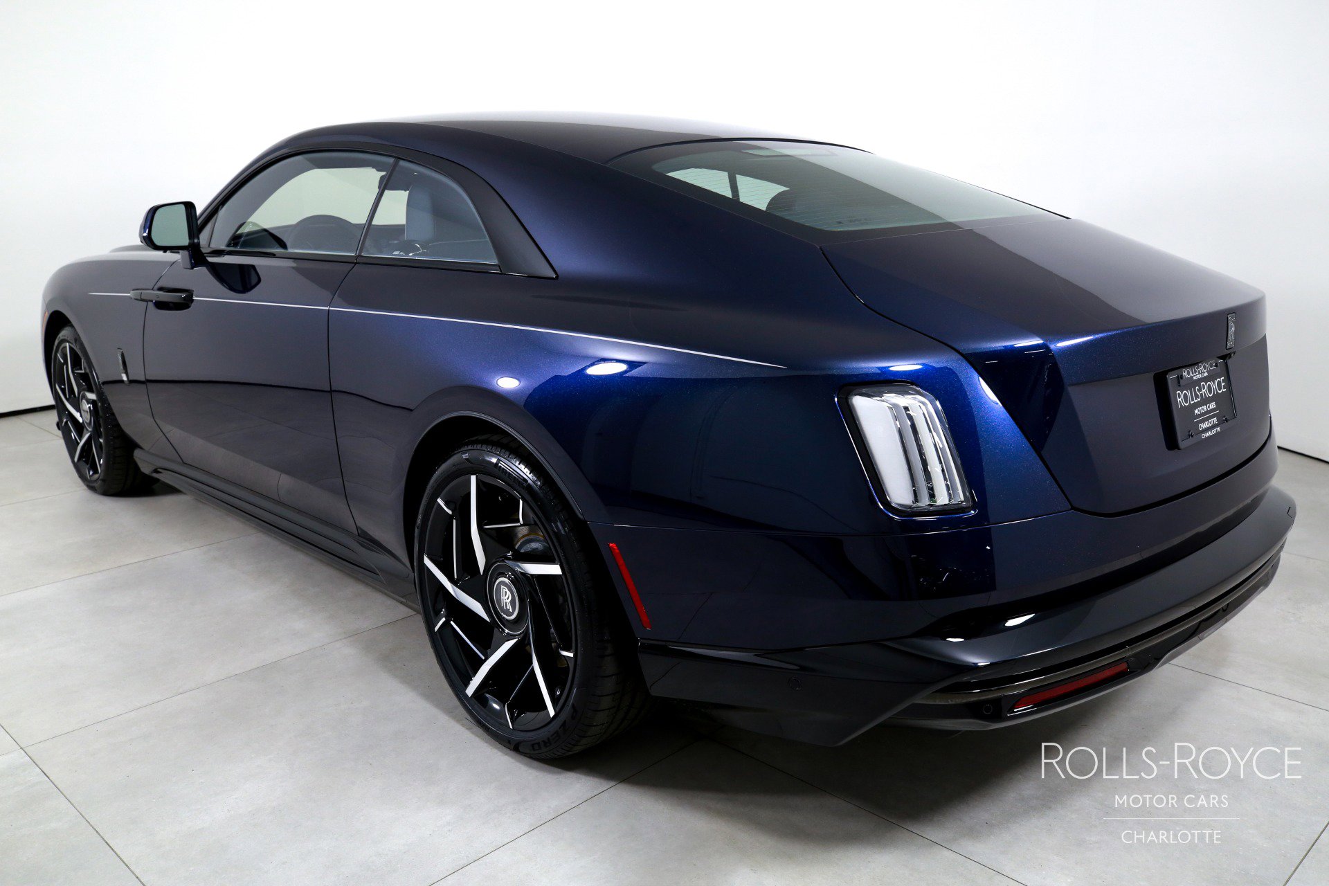 New 2026 Rolls-Royce Spectre Black Badge image 8