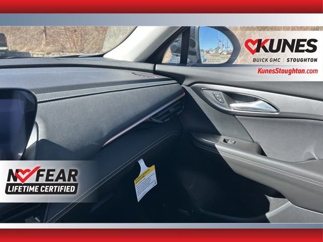 New 2025 Buick Envision Sport Touring image 38