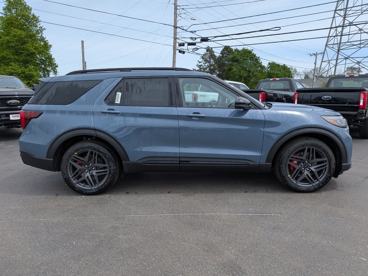New 2026 Ford Explorer ST w/ Sun And Sound Package AWD/4WD image 3