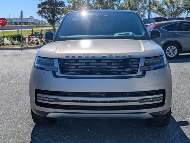 Used 2025 Land Rover Range Rover Long Wheelbase Autobiography AWD/4WD image 17