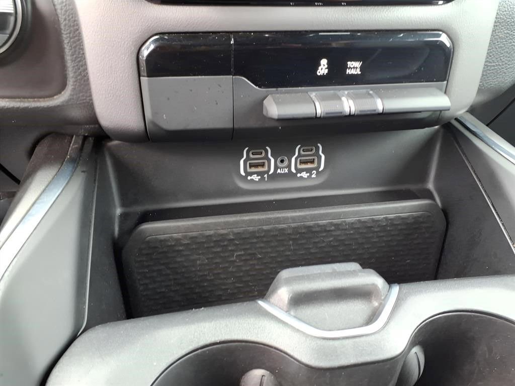 Used 2024 RAM 1500 Laramie image 10