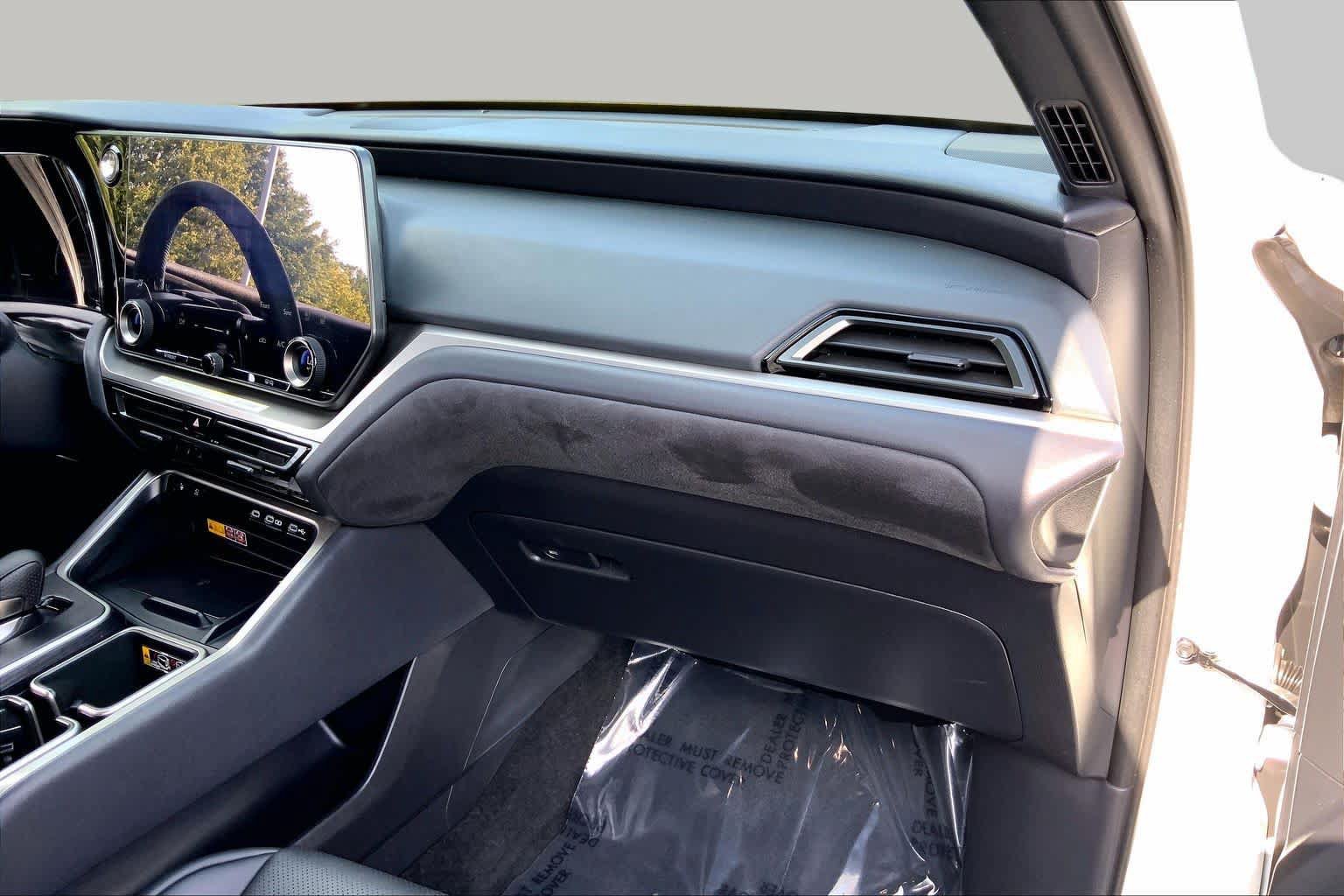 Certified 2025 Lexus TX 500h AWD w/ Technology Package image 19