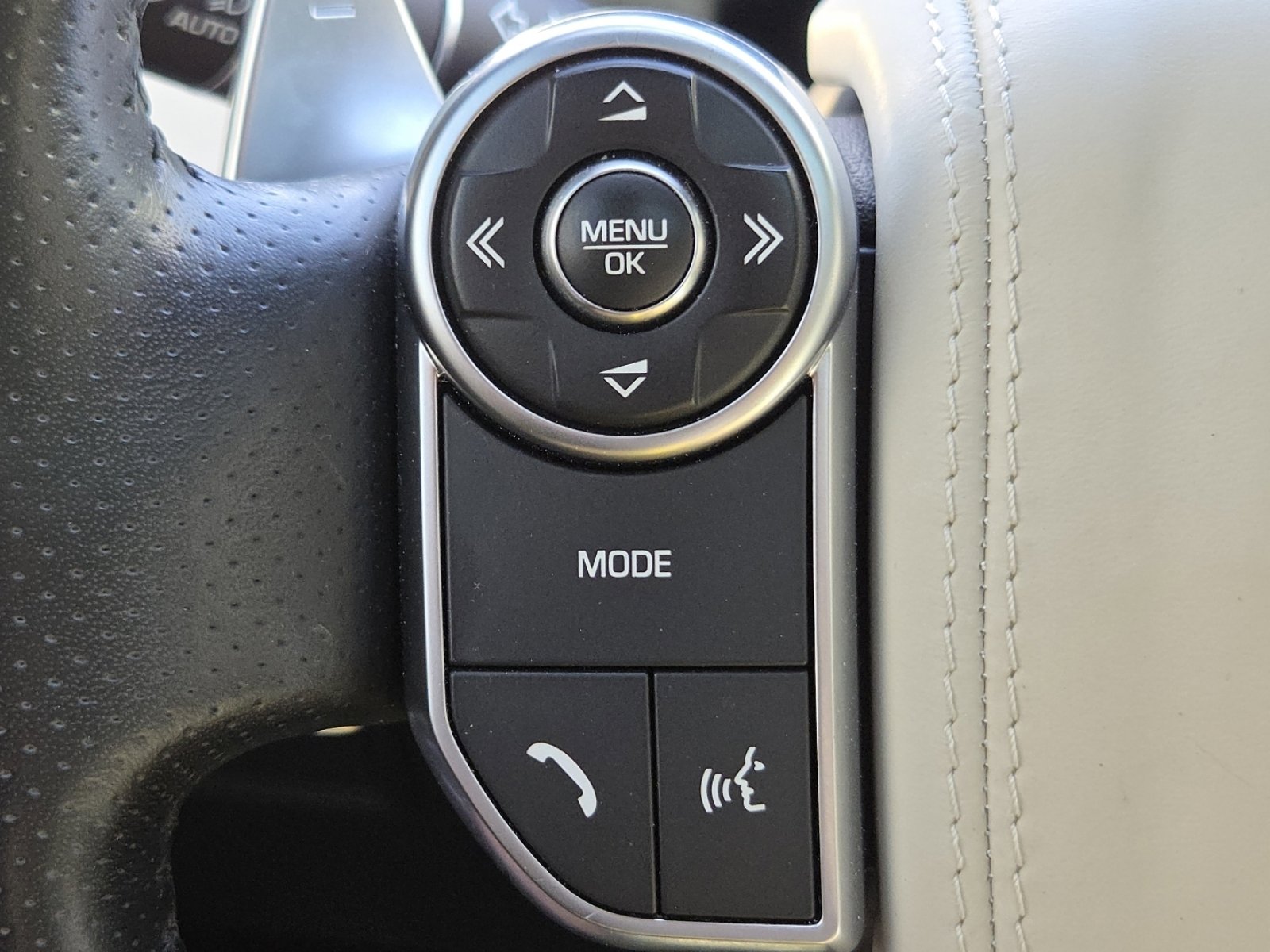 Used 2017 Land Rover Range Rover Sport Autobiography AWD/4WD image 13
