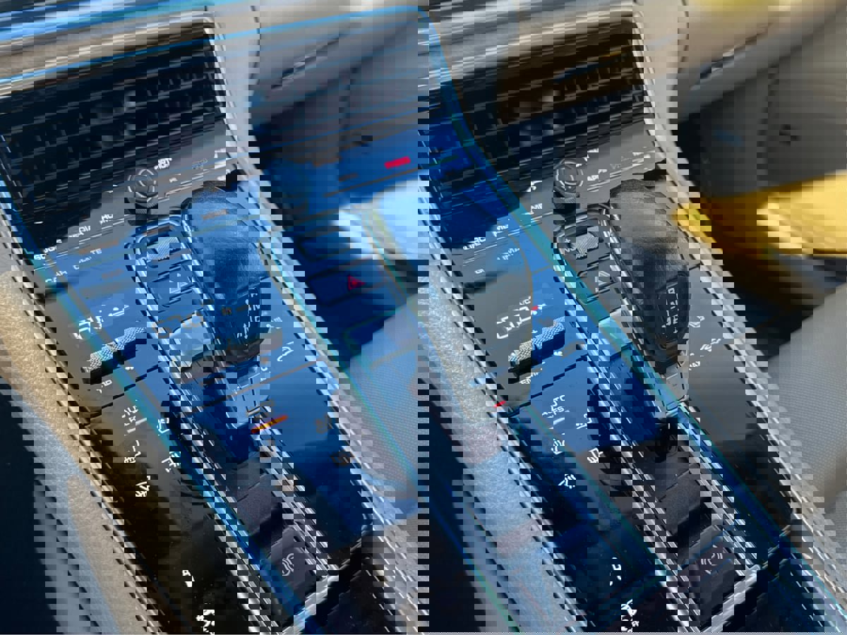 Used 2019 Porsche Panamera 4S image 42