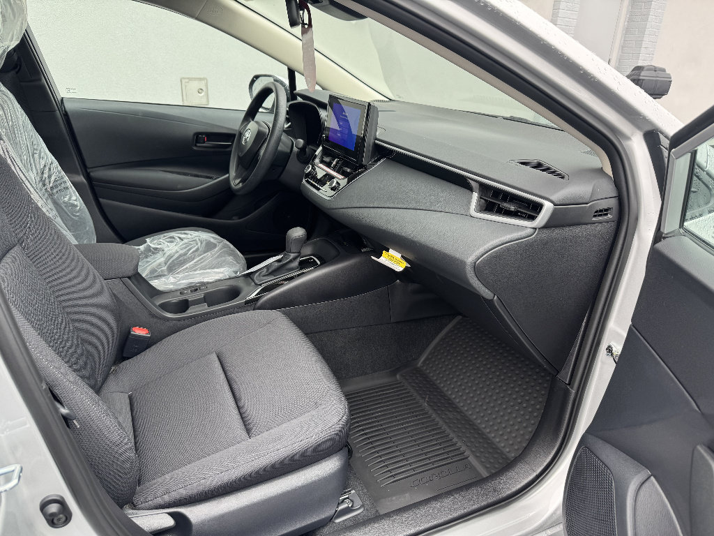 New 2026 Toyota Corolla LE w/ LE Premium Package FWD image 11