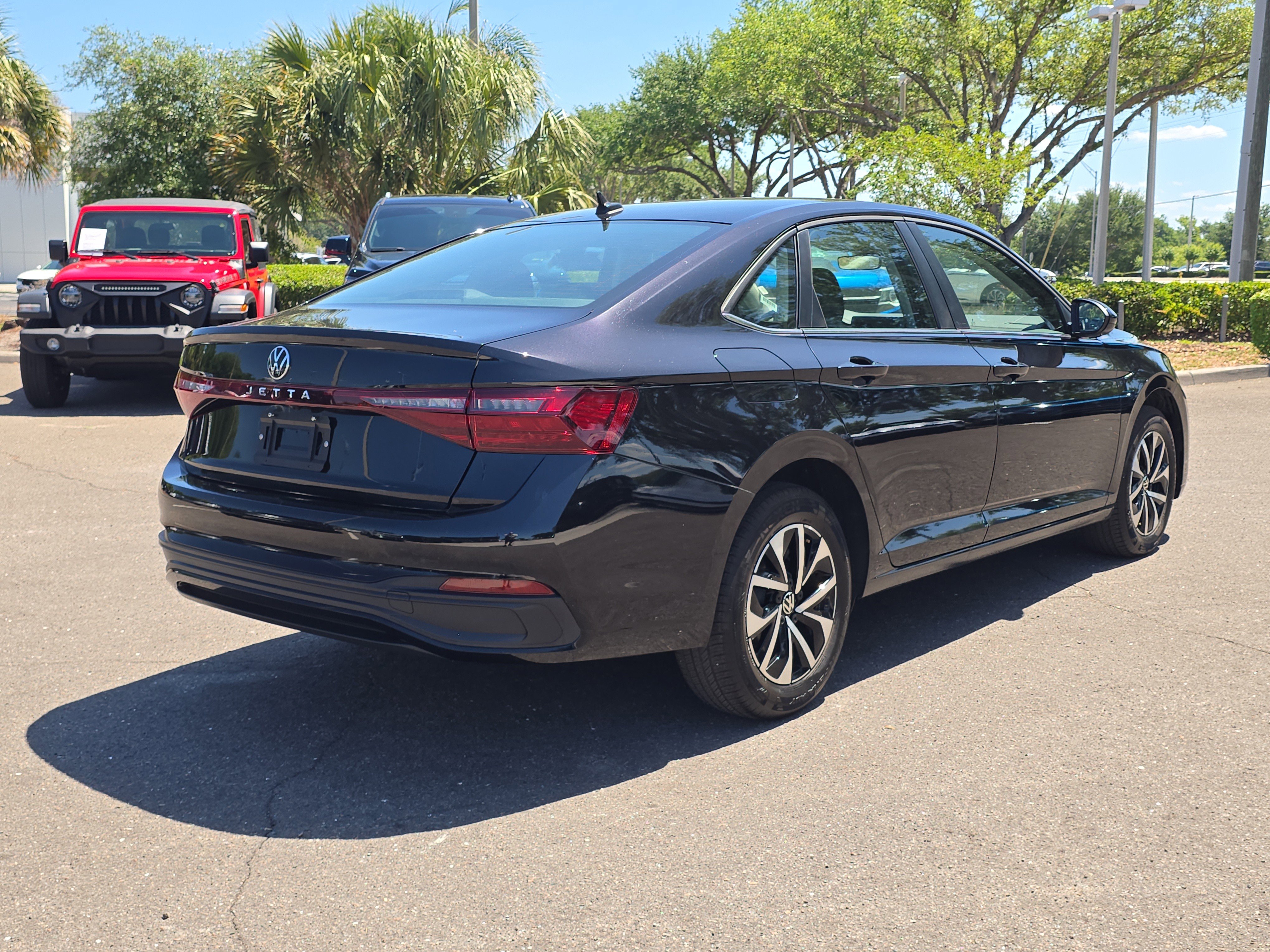 Used 2025 Volkswagen Jetta S image 8