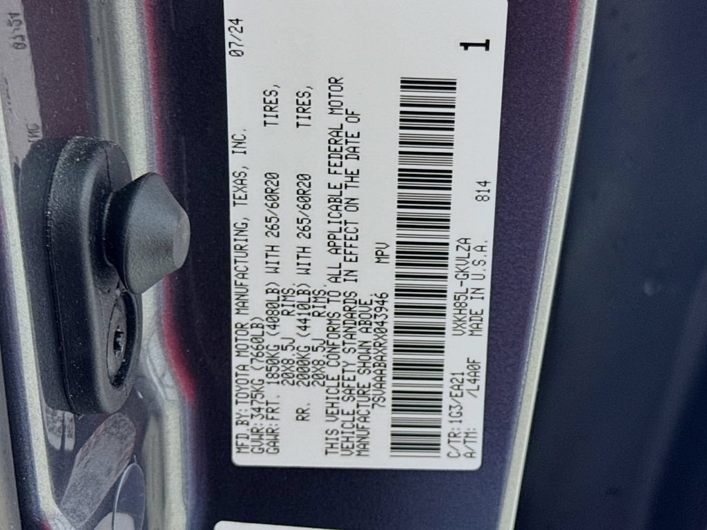 Used 2024 Toyota Sequoia Limited w/ TRD Off-Road Package AWD/4WD image 43