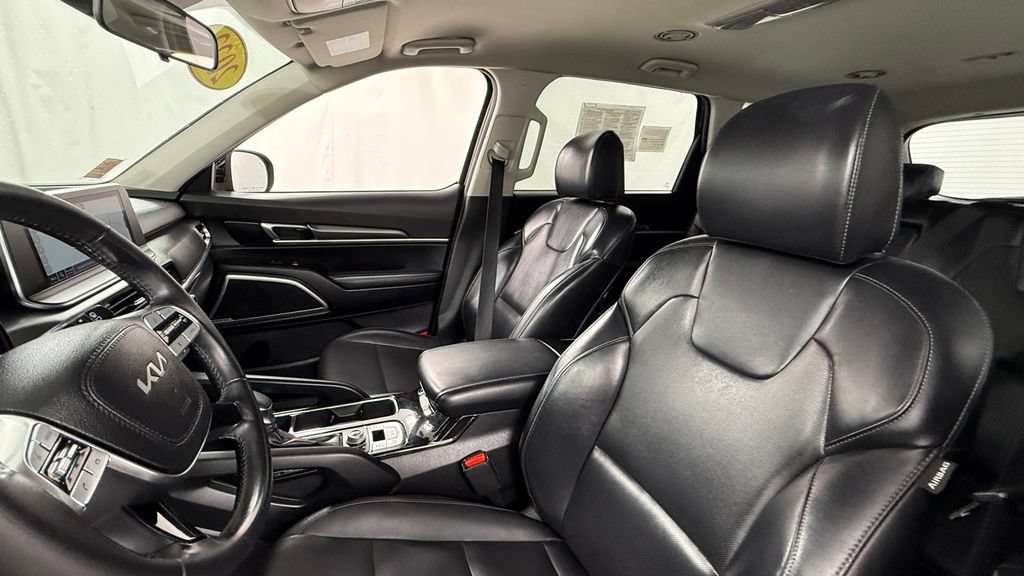 Used 2022 Kia Telluride LX AWD/4WD image 24