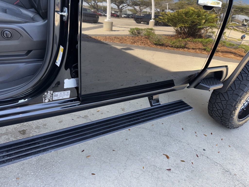 Used 2023 GMC Sierra 3500 Denali w/ Denali Black Diamond Edition image 19