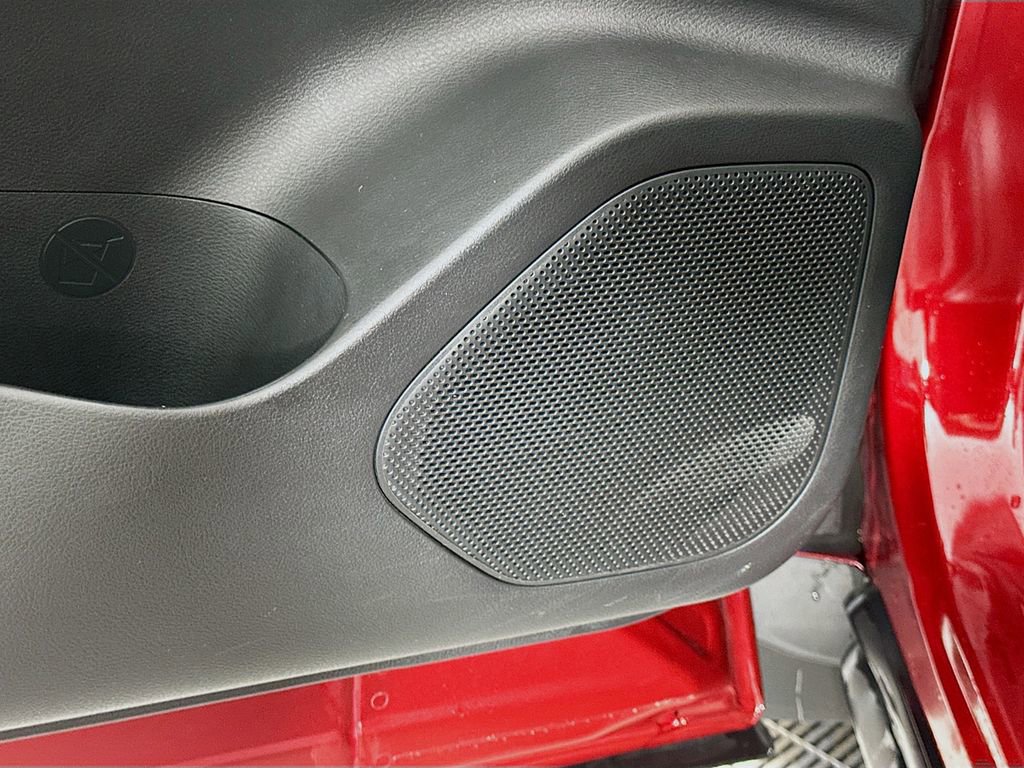 Used 2025 Nissan Rogue S image 18