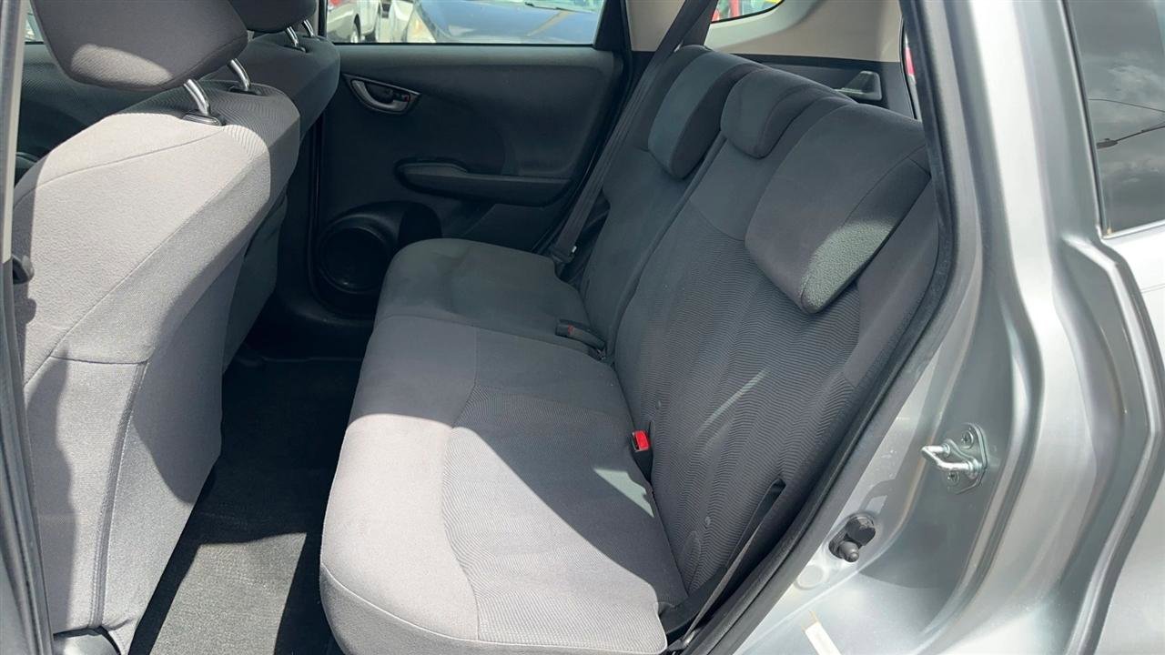 Used 2013 Honda Fit image 27