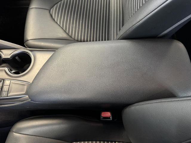 Used 2022 Toyota Camry SE image 31