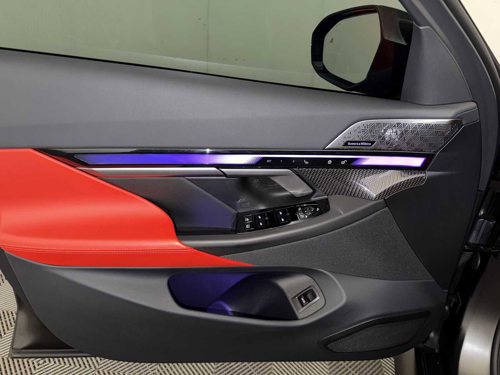 Used 2026 BMW M5 w/ Carbon Package AWD/4WD image 11