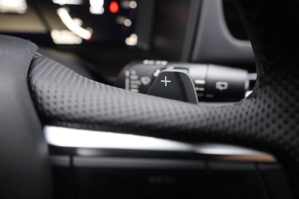 New 2025 Mitsubishi Outlander SE image 59