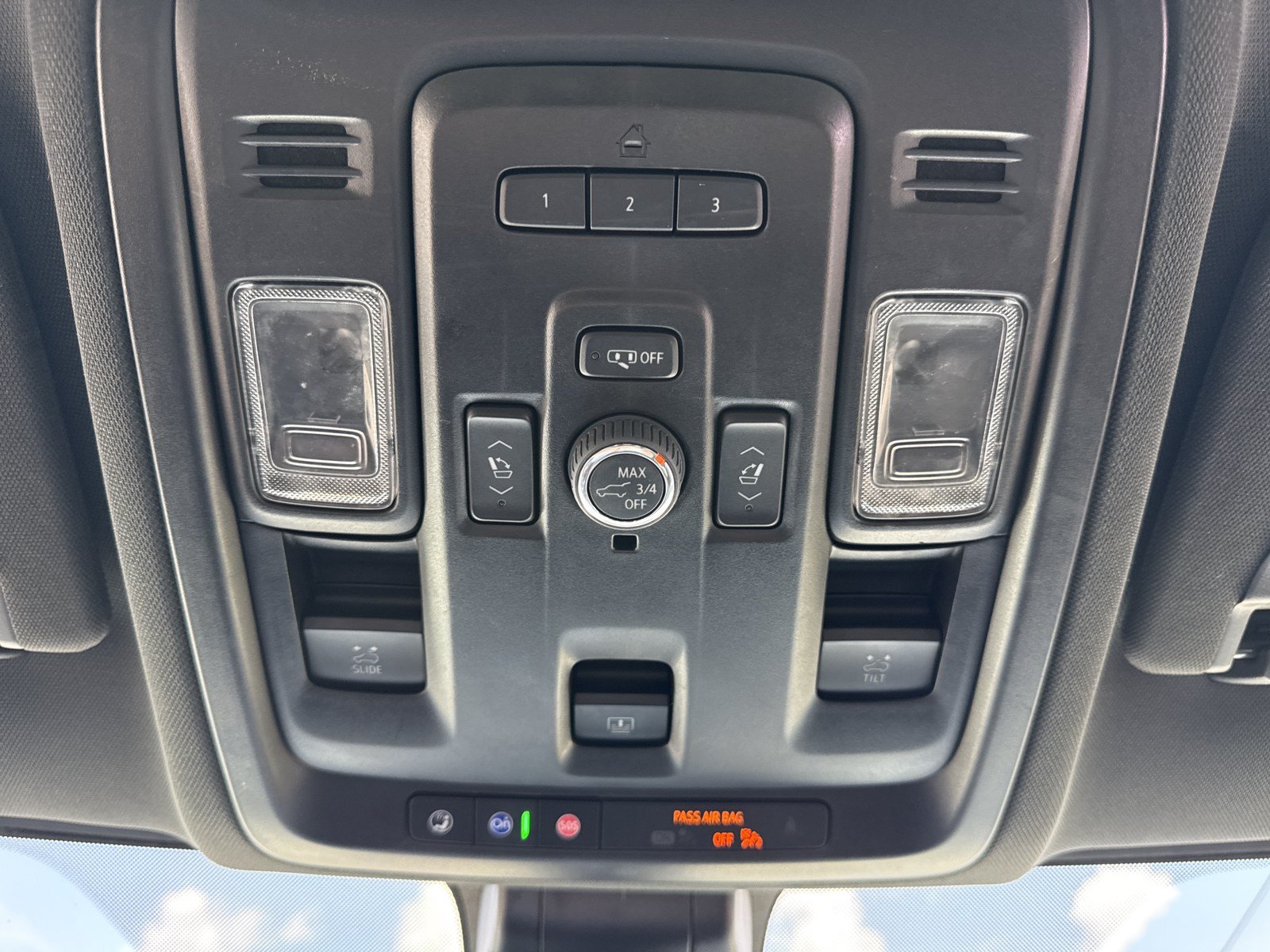 Used 2022 Chevrolet Tahoe LT w/ LT Signature Package RWD image 37
