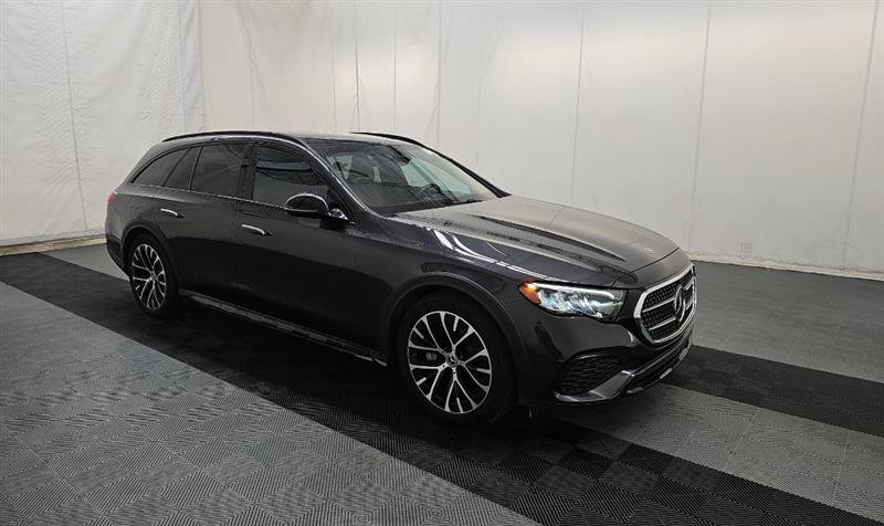 Used 2025 Mercedes-Benz E 450 4MATIC All-Terrain Wagon image 3