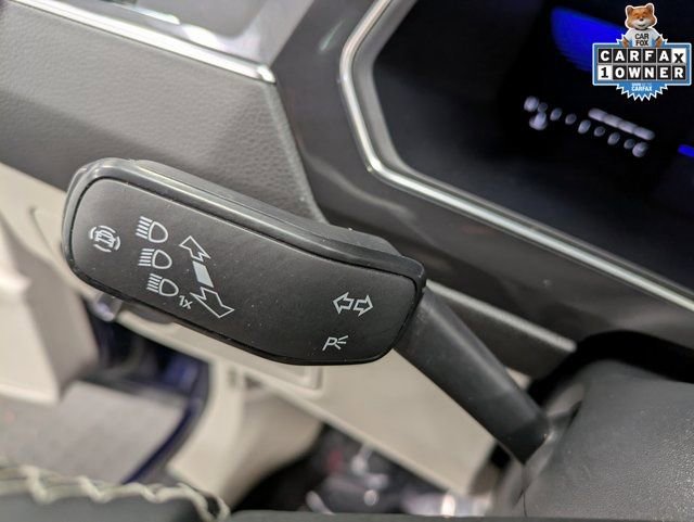 Used 2022 Volkswagen Tiguan SE AWD/4WD image 18