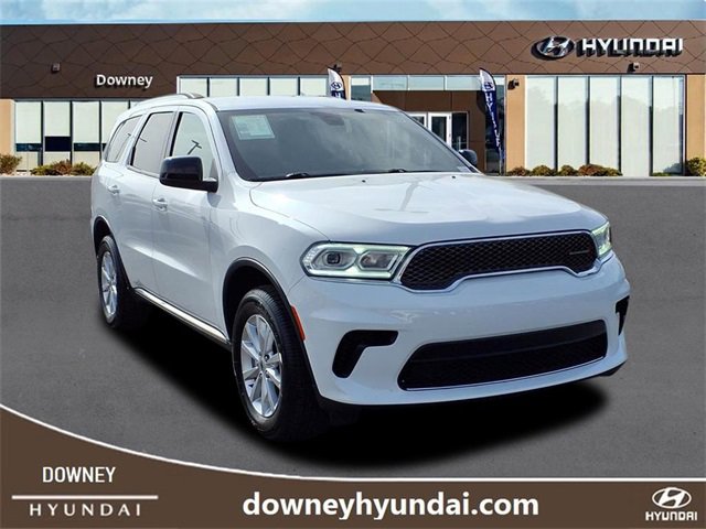 Used 2023 Dodge Durango SXT image 3
