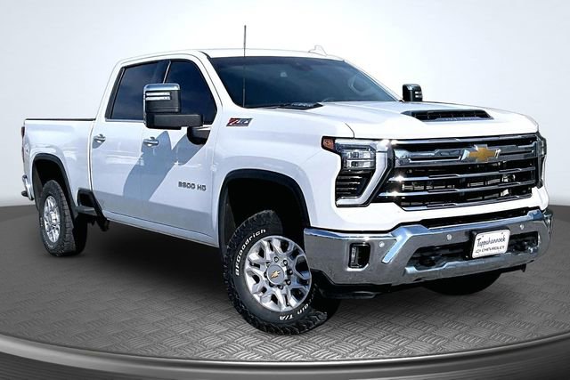 Used 2024 Chevrolet Silverado 2500 LTZ w/ LTZ Plus Package AWD/4WD image 3