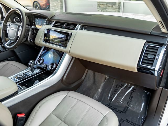 Used 2018 Land Rover Range Rover Sport HSE image 31