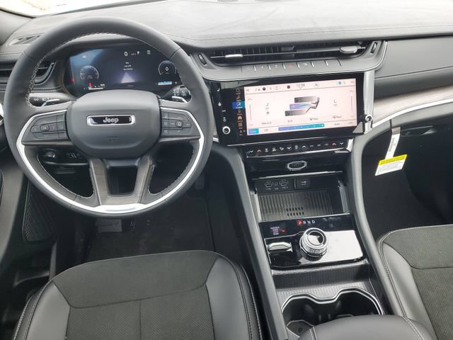 New 2026 Jeep Grand Cherokee Altitude AWD/4WD image 14