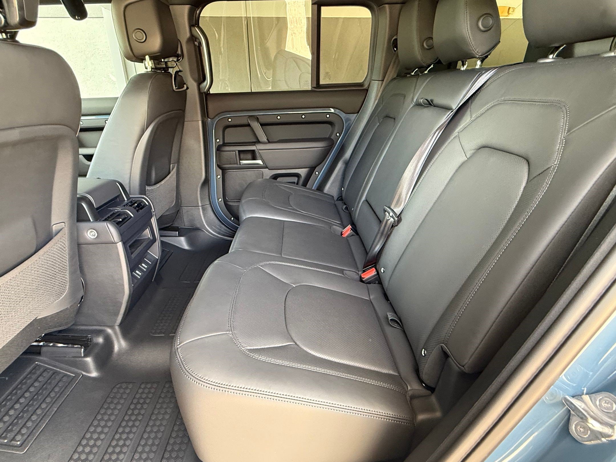 New 2026 Land Rover Defender 110 S AWD/4WD image 29