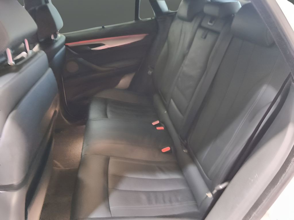 Used 2019 BMW X6 M60i AWD/4WD image 19