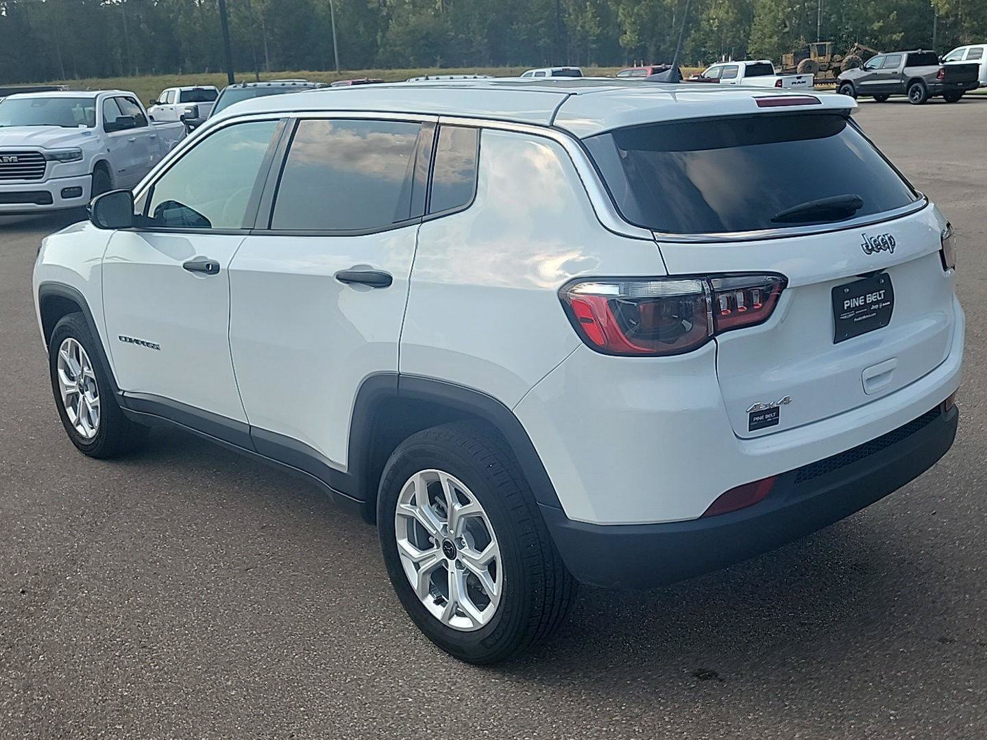 Certified 2025 Jeep Compass Sport AWD/4WD image 13