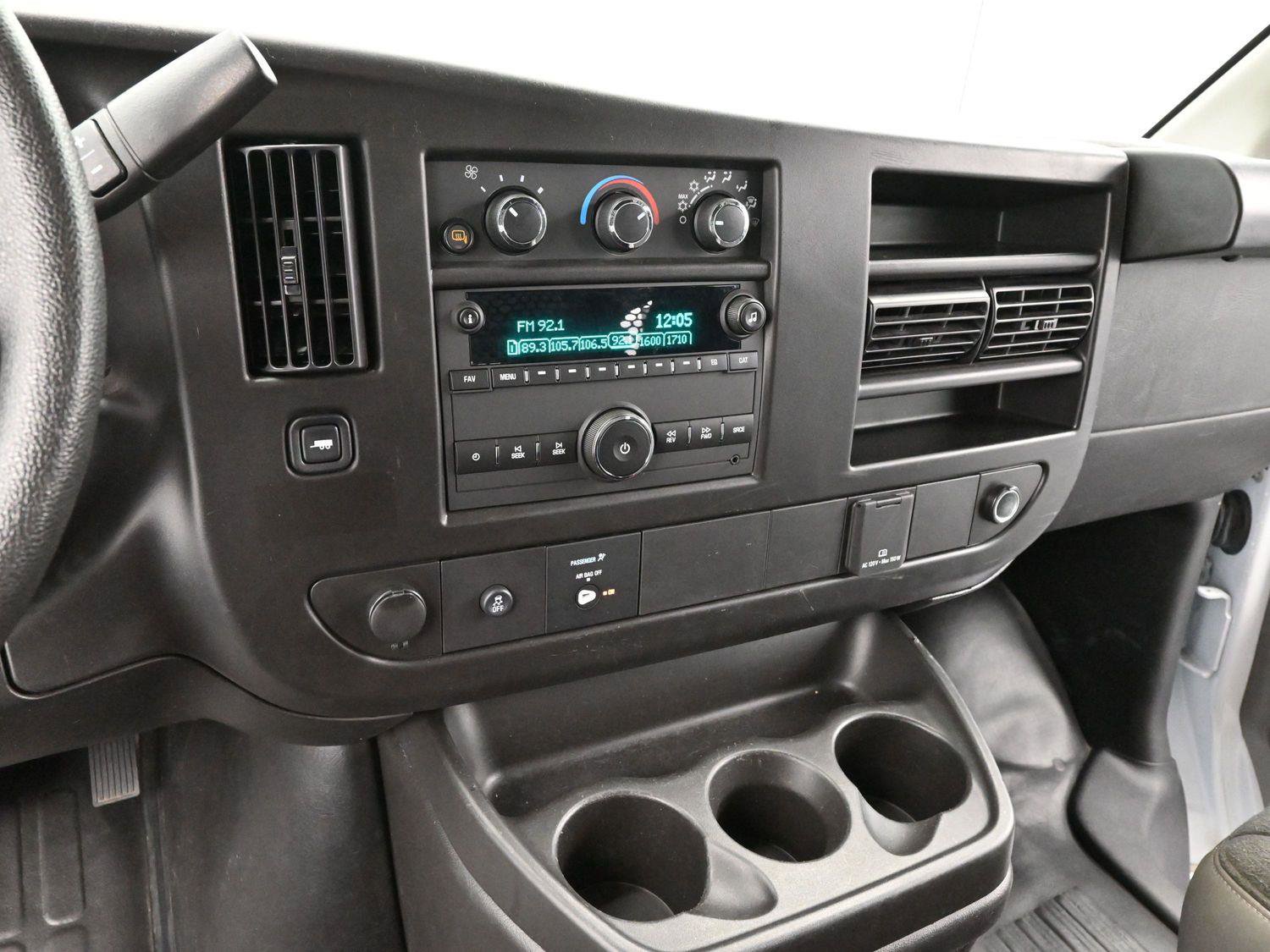 Used 2024 GMC Savana 2500 w/ Driver Convenience Package image 16