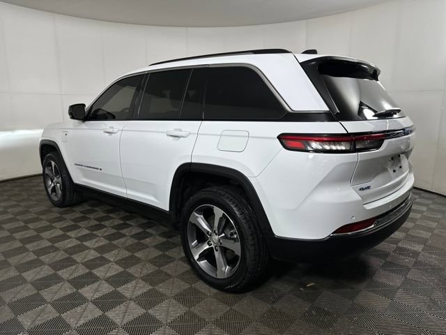 Used 2023 Jeep Grand Cherokee 4WD 4xe image 5