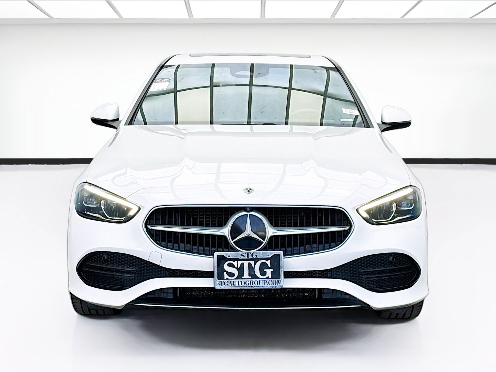 Used 2022 Mercedes-Benz C 300 Sedan w/ Exclusive Trim Package image 2
