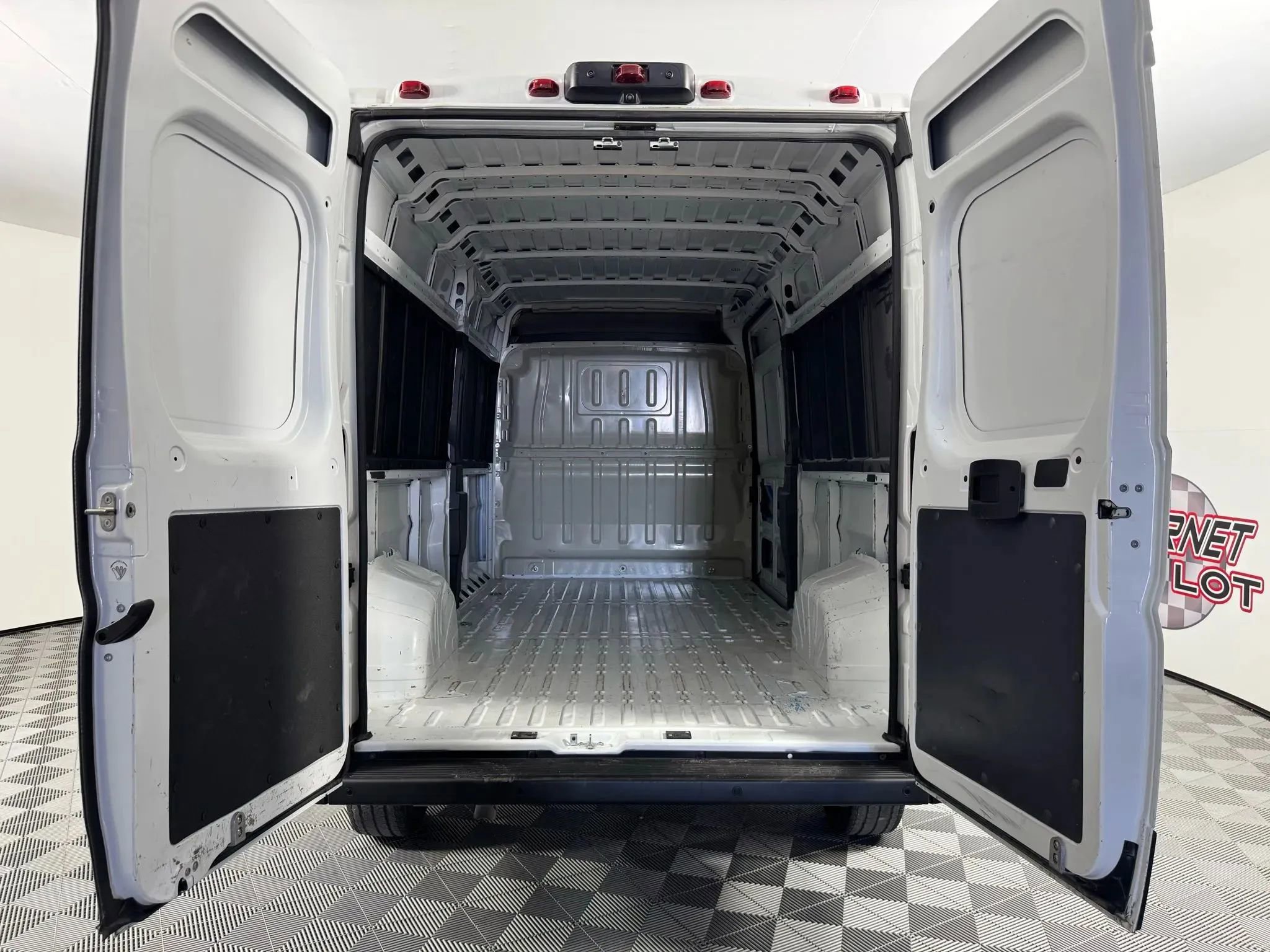 Used 2023 RAM ProMaster 3500 image 30