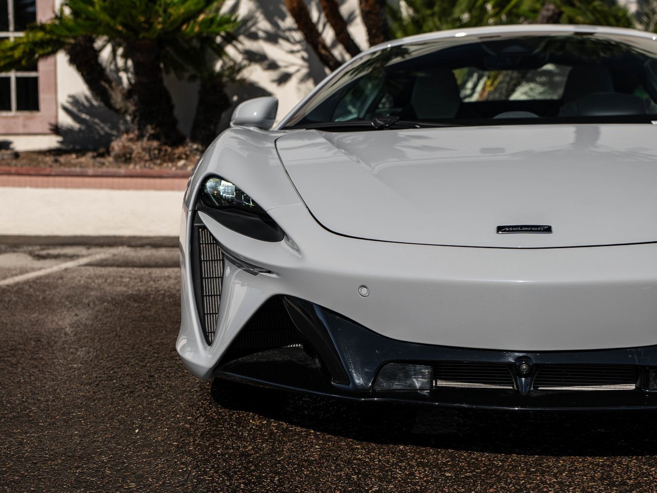 Used 2023 McLaren Artura image 27