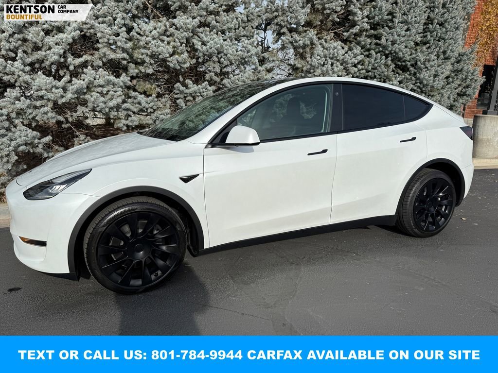 Used 2023 Tesla Model Y Long Range image 3